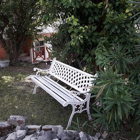 Appartamento Cosy Corner St. George's Esterno foto