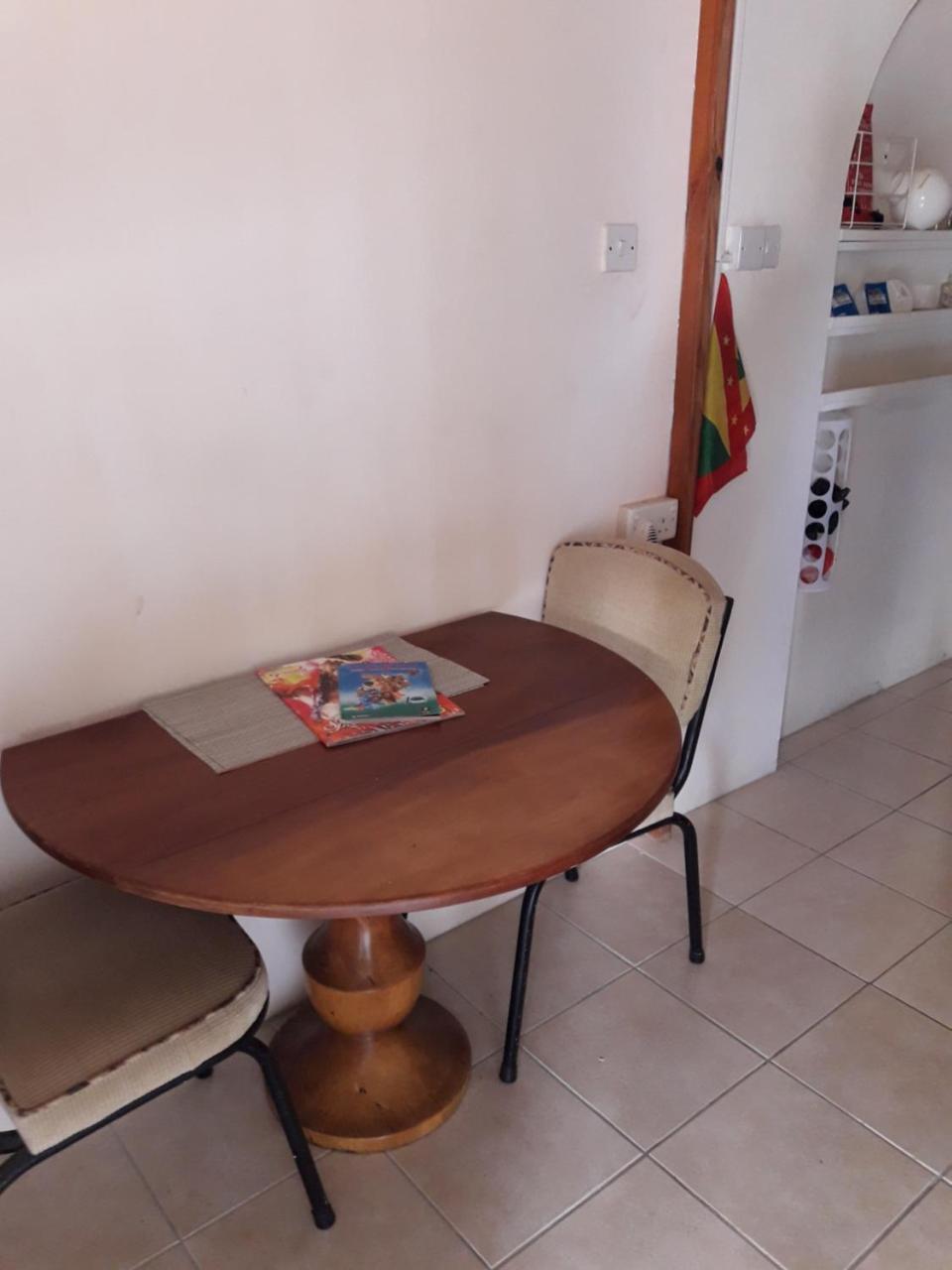 Appartamento Cosy Corner St. George's Esterno foto